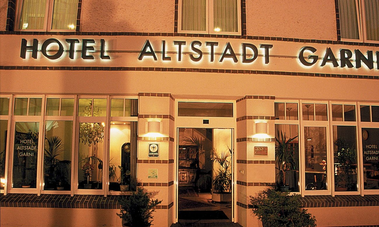 files/schaufenster-guestrow/img/haendler/ringhotel_altstadt/slider/GUE_Aussem_1.jpg
